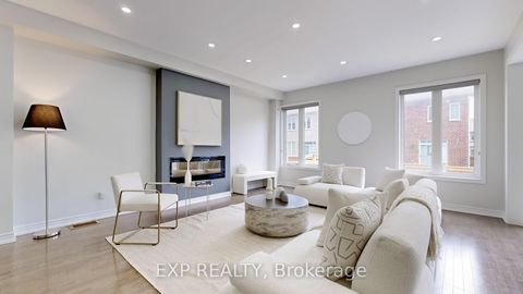 Photo 8 at 552 Mactier Drive S, Kleinburg, Vaughan