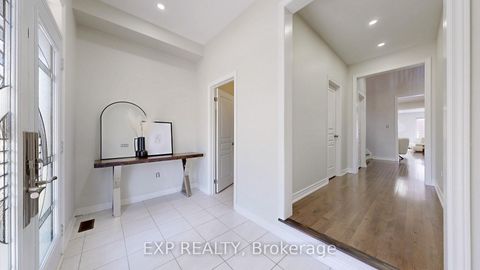 Photo 16 at 552 Mactier Drive S, Kleinburg, Vaughan
