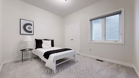 Photo 25 at 552 Mactier Drive S, Kleinburg, Vaughan
