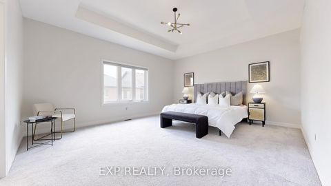 Photo 33 at 552 Mactier Drive S, Kleinburg, Vaughan