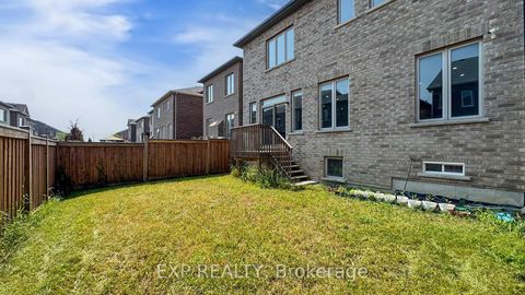 Photo 36 at 552 Mactier Drive S, Kleinburg, Vaughan