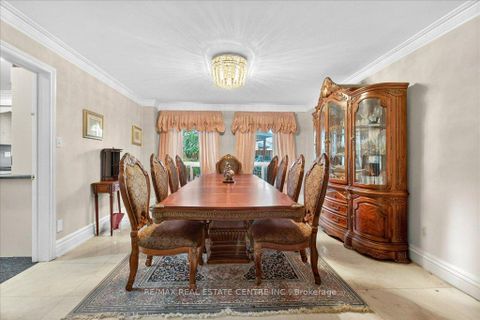 Photo 15 at 40 Colton Crescent N, Islington Woods, Vaughan