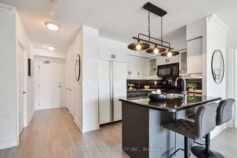 Photo 5 at 611 - 10 Delisle Avenue, St. Clair, Toronto