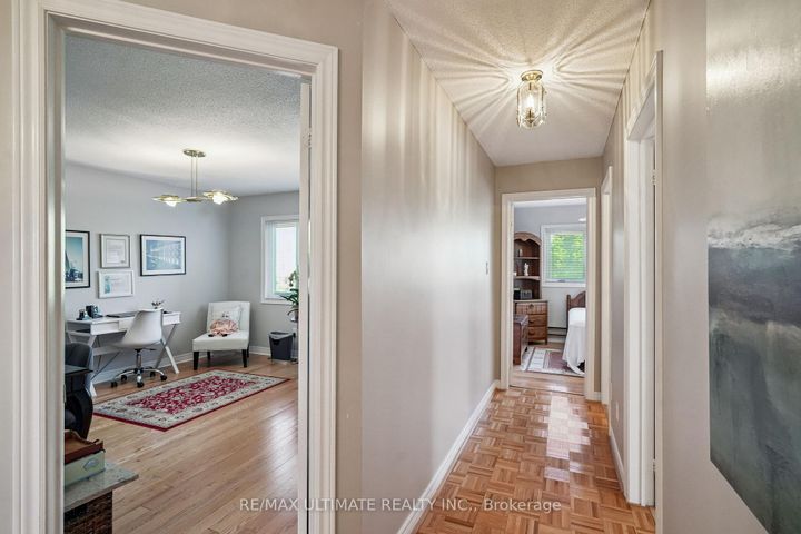 Photo 17 at 961 Focal Road, East Credit, Mississauga