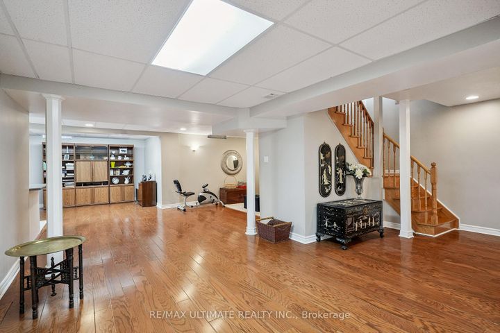 Photo 24 at 961 Focal Road, East Credit, Mississauga