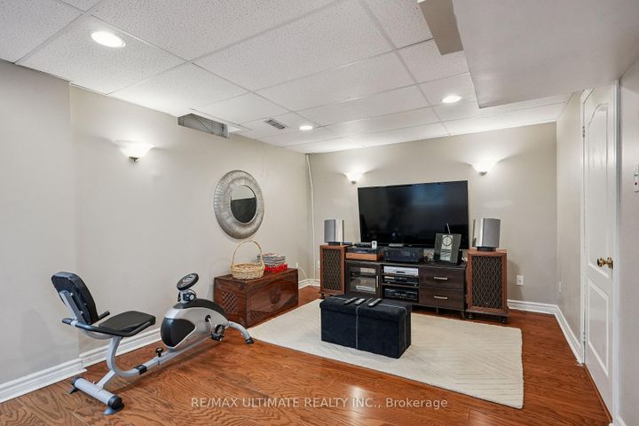 Photo 26 at 961 Focal Road, East Credit, Mississauga
