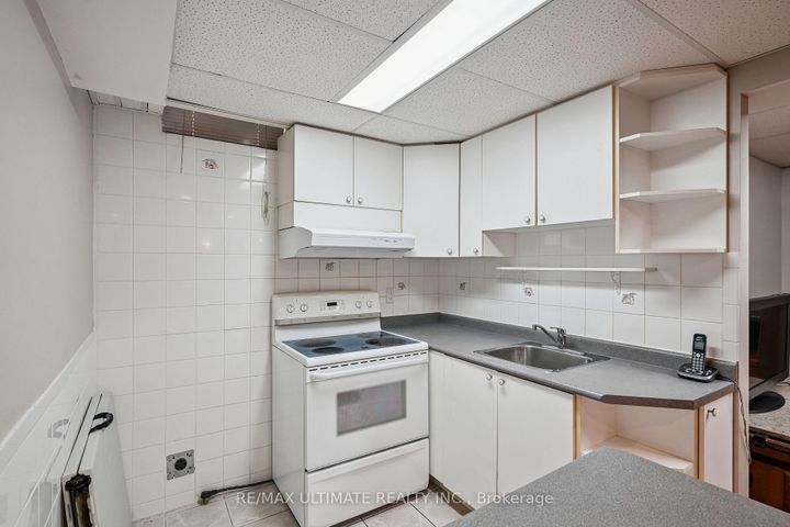 Photo 27 at 961 Focal Road, East Credit, Mississauga