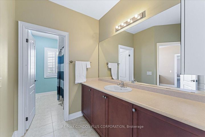 Photo 23 at 131 Lady Nadia Drive, Patterson, Vaughan