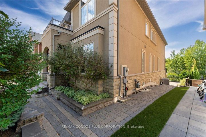 Photo 36 at 131 Lady Nadia Drive, Patterson, Vaughan