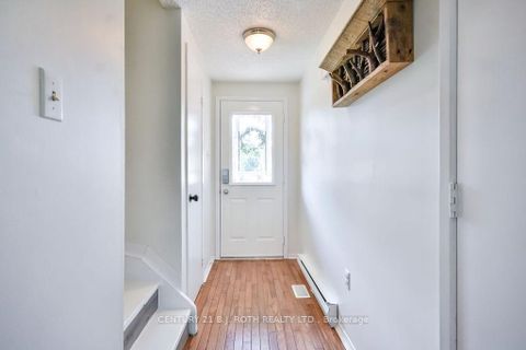 Photo 2 at 60 Corbett Drive, Grove East, Barrie