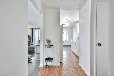 Photo 3 at 60 Corbett Drive, Grove East, Barrie