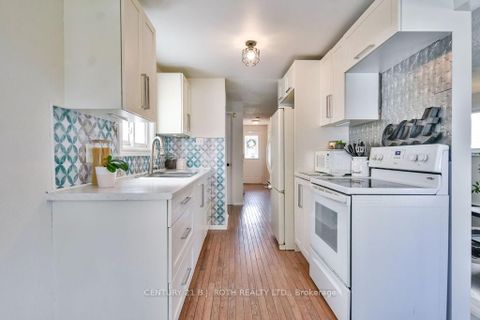 Photo 10 at 60 Corbett Drive, Grove East, Barrie