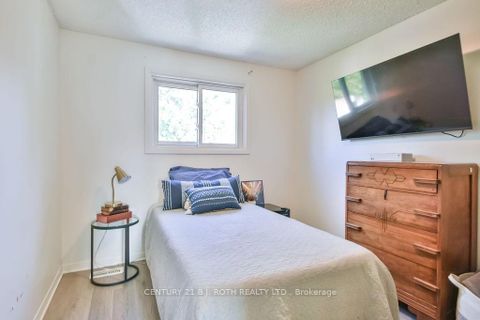 Photo 18 at 60 Corbett Drive, Grove East, Barrie