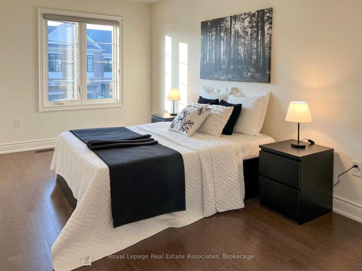 Photo 3 at 13 Quinton Ridge, Bram West, Brampton