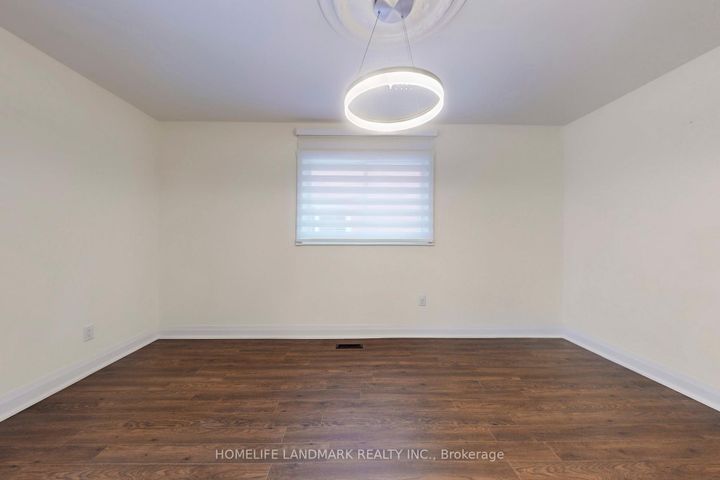 Photo 13 at 2587 Credit Valley Road, Central Erin Mills, Mississauga