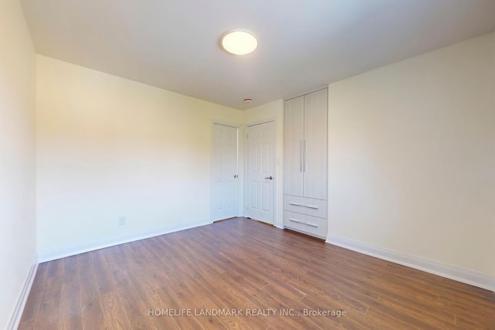 Photo 27 at 2587 Credit Valley Road, Central Erin Mills, Mississauga