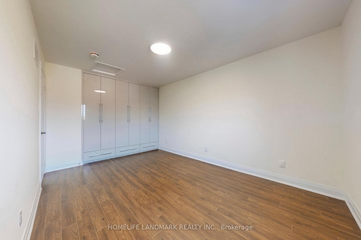 Photo 31 at 2587 Credit Valley Road, Central Erin Mills, Mississauga