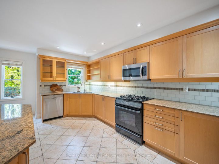 Photo 7 at 81 Brant Street, CO Central, Oakville