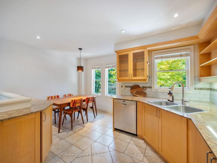 Photo 9 at 81 Brant Street, CO Central, Oakville