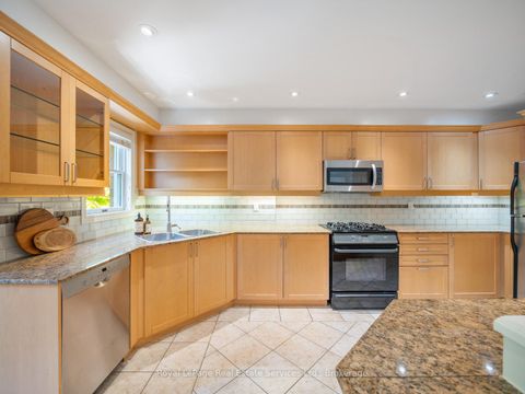 Photo 6 at 81 Brant Street, CO Central, Oakville