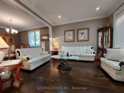 Photo 5 at 59 Princemere Crescent, Maryvale, Toronto