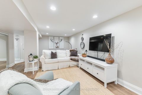 Photo 31 at 171 Melrose Avenue, Lawrence Park North, Toronto
