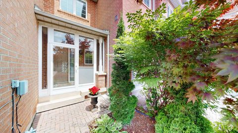 Photo 2 at 60 Nottingham Drive, Westbrook, Richmond Hill