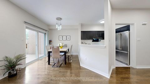 Photo 7 at 60 Nottingham Drive, Westbrook, Richmond Hill