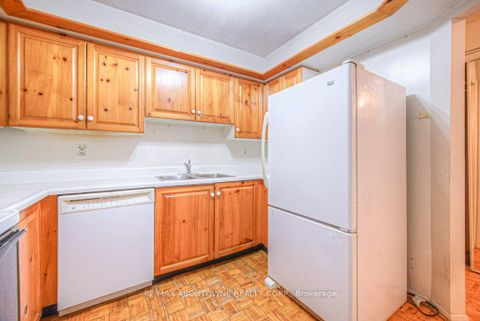 Photo 3 at 103 - 1071 Queens Avenue, CP College Park, Oakville