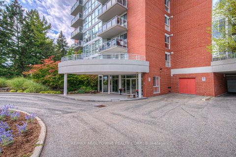 Photo 17 at 103 - 1071 Queens Avenue, CP College Park, Oakville