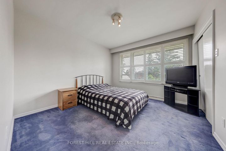Photo 22 at 89 Portage Avenue, Pelmo Park W4, Toronto