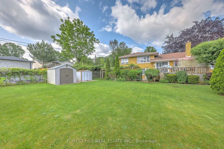 Photo 42 at 89 Portage Avenue, Pelmo Park W4, Toronto