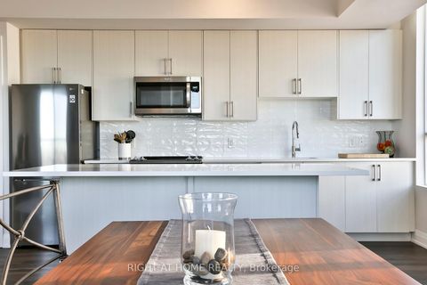 Photo 4 at 910 - 3655 Kingston Road, Scarborough Village, Toronto