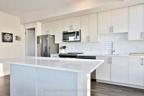 Photo 9 at 910 - 3655 Kingston Road, Scarborough Village, Toronto