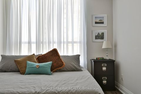 Photo 15 at 910 - 3655 Kingston Road, Scarborough Village, Toronto