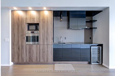 Photo 15 at 4201 - 70 Temperance Street, Bay Street Corridor, Toronto Photo 15 at 4201 - 70 Temperance Street, Bay Street Corridor, Toronto