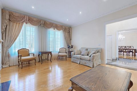 Photo 5 at 361 Spring Garden Avenue, Willowdale East, Toronto