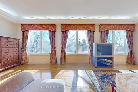 Photo 24 at 361 Spring Garden Avenue, Willowdale East, Toronto