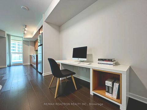 Photo 4 at 969 - 209 Fort York Boulevard, Niagara, Toronto