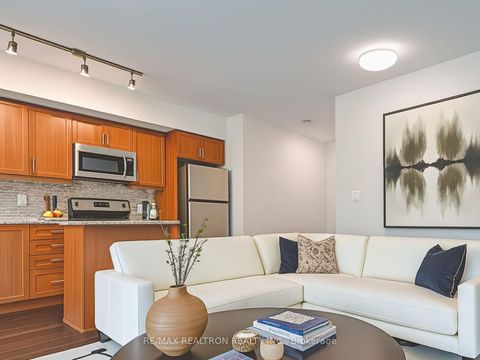 Photo 6 at 969 - 209 Fort York Boulevard, Niagara, Toronto