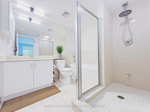 Photo 15 at 969 - 209 Fort York Boulevard, Niagara, Toronto Photo 15 at 969 - 209 Fort York Boulevard, Niagara, Toronto