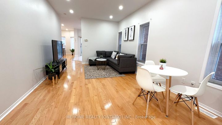 Photo 2 at 15 Catherina Street, Berczy, Markham