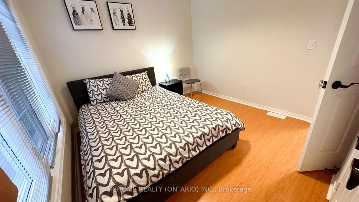 Photo 19 at 15 Catherina Street, Berczy, Markham