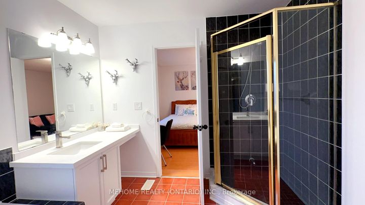 Photo 21 at 15 Catherina Street, Berczy, Markham
