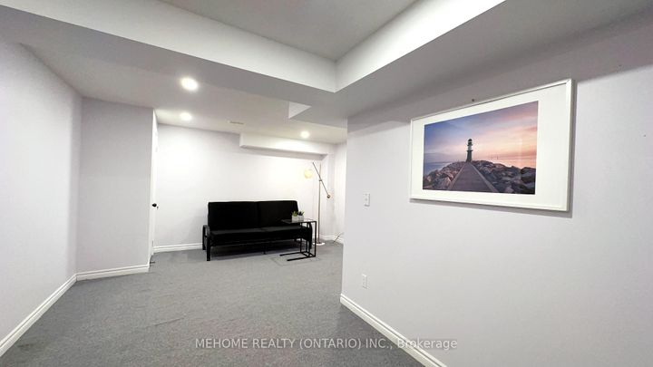 Photo 24 at 15 Catherina Street, Berczy, Markham