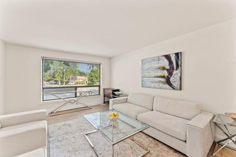Photo 15 at 92 Elise Terrace, Newtonbrook West, Toronto