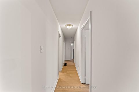 Photo 20 at 92 Elise Terrace, Newtonbrook West, Toronto