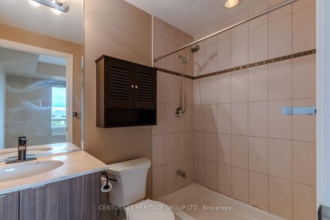 Photo 12 at 615 - 9245 Jane Street, Maple, Vaughan