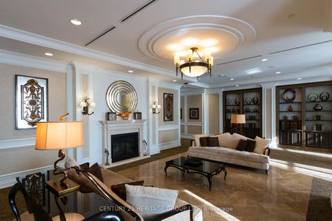 Photo 14 at 615 - 9245 Jane Street, Maple, Vaughan