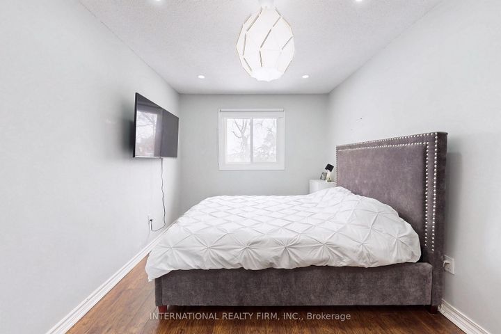 Photo 28 at 62 - 60 Hanson Road, Fairview, Mississauga